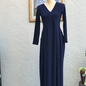 KOHKOH MAXI DRESS SIZE SMALL
